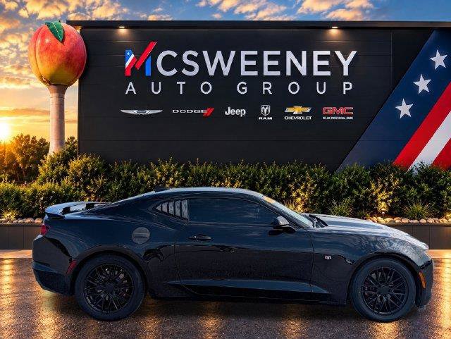 Used 2021 Chevrolet Camaro LT RWD image 6