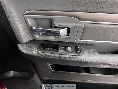 Used 2021 RAM 1500 Classic SLT image 33