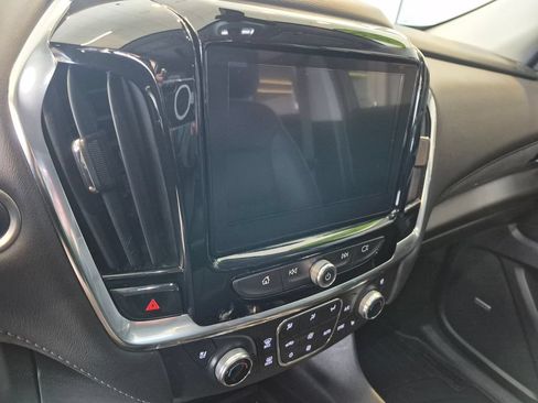 Used 2021 Chevrolet Traverse High Country AWD/4WD image 16