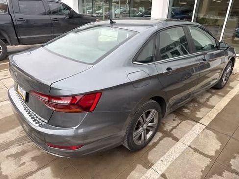 Used 2019 Volkswagen Jetta R-Line image 6