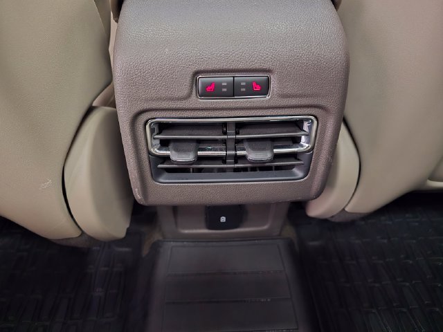 Used 2021 Lincoln Corsair AWD w/ Premium Package image 35