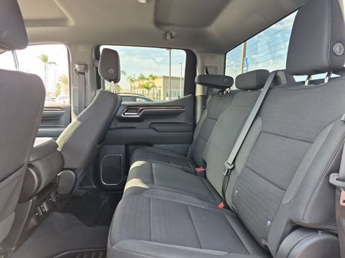 Used 2023 Chevrolet Silverado 1500 LT AWD/4WD image 25