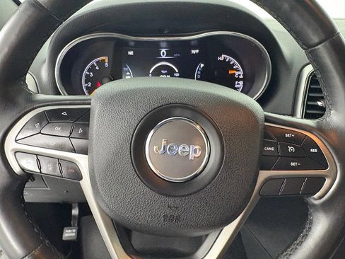 Used 2018 Jeep Grand Cherokee Limited w/ Trailer Tow Group IV AWD/4WD image 2