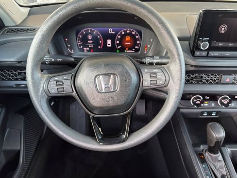 Used 2025 Honda Accord LX image 14