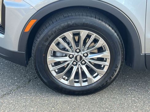 Used 2025 Cadillac XT4 Premium Luxury image 25