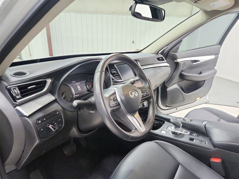 Used 2021 INFINITI QX50 Luxe image 18