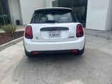 Certified 2024 MINI Cooper SE image 4