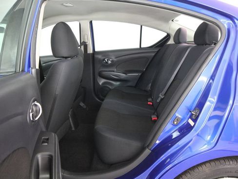 Used 2013 Nissan Versa SV w/ Convenience Pkg FWD image 28