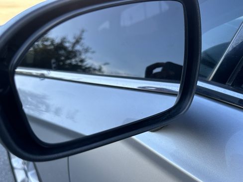 Used 2020 Ford Fusion SE image 18