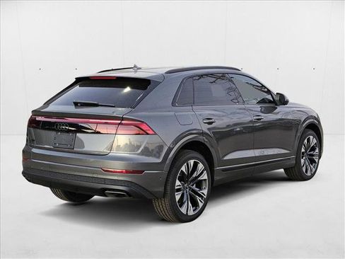 New 2025 Audi Q8 Premium w/ Black Optic Package image 2