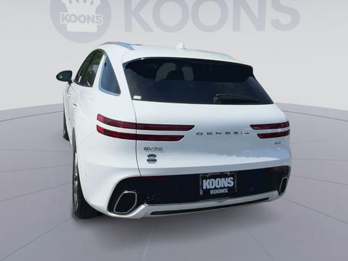 Used 2023 Genesis GV70 2.5T w/ Advanced Package image 10
