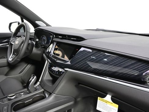 New 2025 Cadillac XT6 Premium Luxury w/ Technology Package image 15