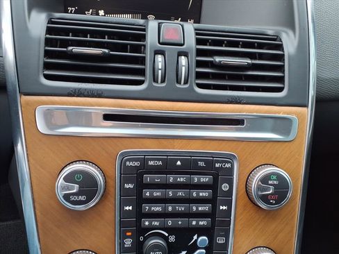 Used 2017 Volvo XC60 T5 Inscription w/ Preferred Option Package image 24