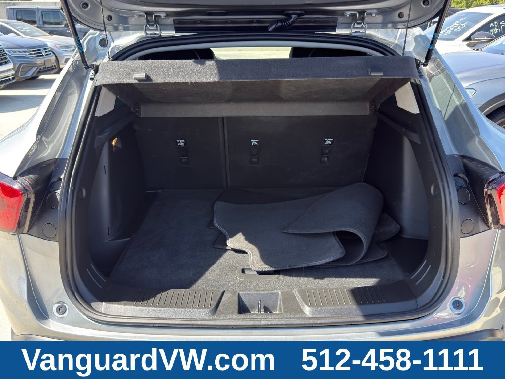 Used 2026 Chevrolet Trax LT FWD image 9