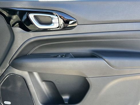 Used 2023 Jeep Compass High Altitude w/ Driver Assist Group I image 15