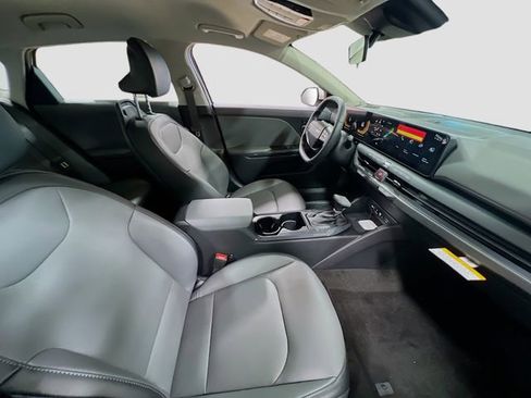 New 2026 Kia K4 EX image 26