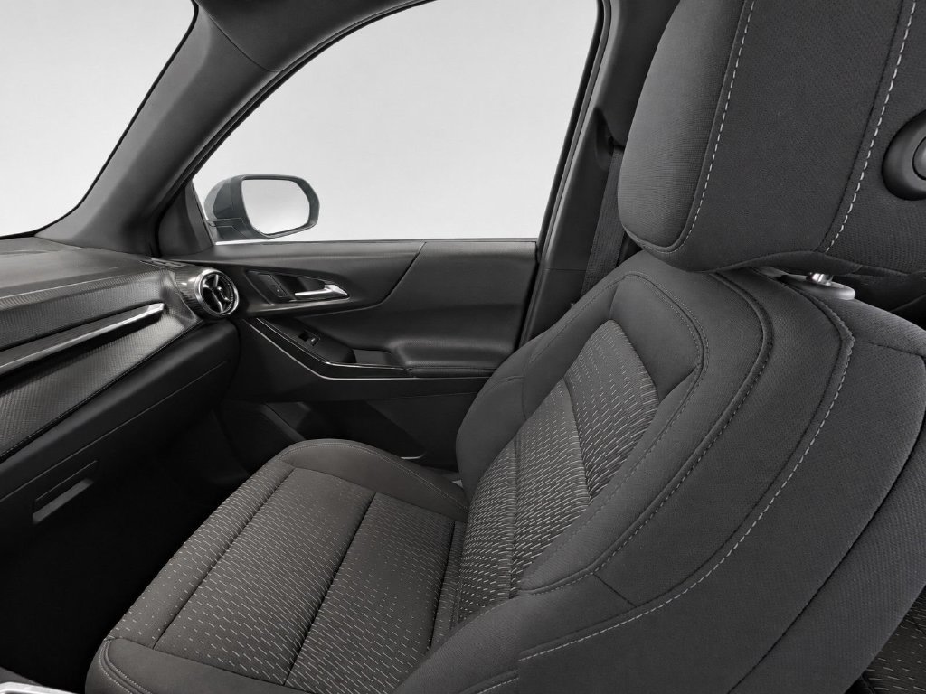 Certified 2026 Chevrolet Equinox LT AWD/4WD image 19