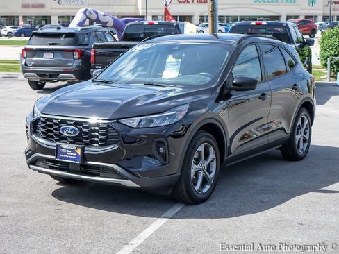 Used 2025 Ford Escape ST-Line Select w/ Tech Pack #1 AWD/4WD image 3