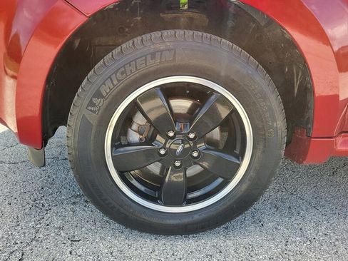 Used 2010 Ford Escape XLT FWD image 31