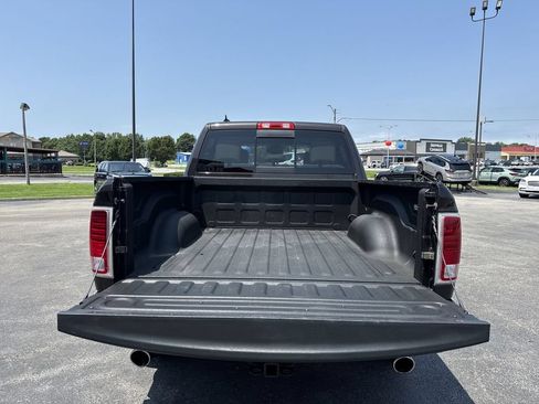 Used 2016 RAM 1500 Laramie AWD/4WD image 9