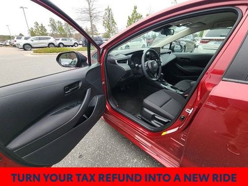 Used 2024 Toyota Corolla LE image 23