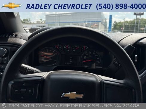 Used 2021 Chevrolet Silverado 1500 Custom AWD/4WD image 6