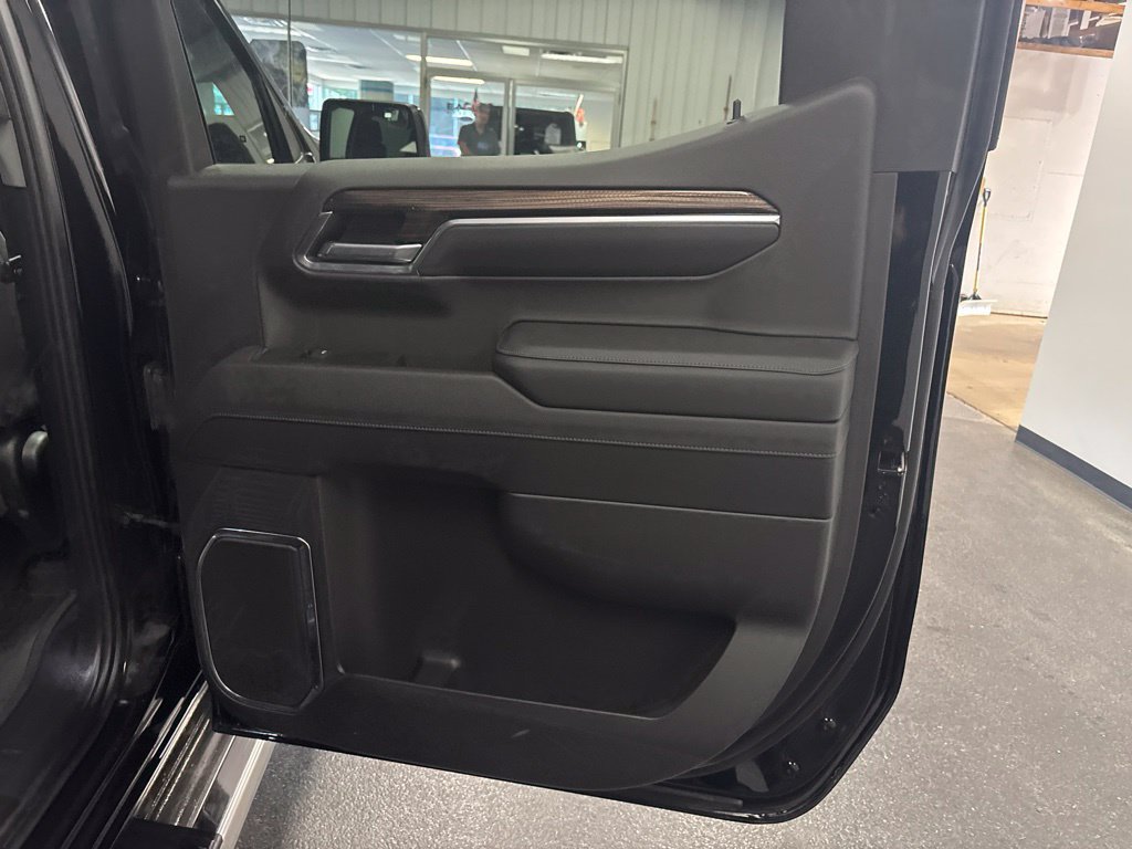 Used 2022 Chevrolet Silverado 1500 RST AWD/4WD image 35