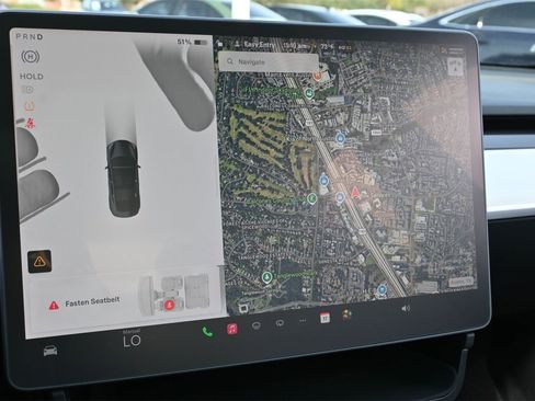 Used 2023 Tesla Model 3 Performance image 11