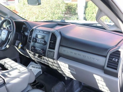 Used 2019 Ford F250 XL image 24