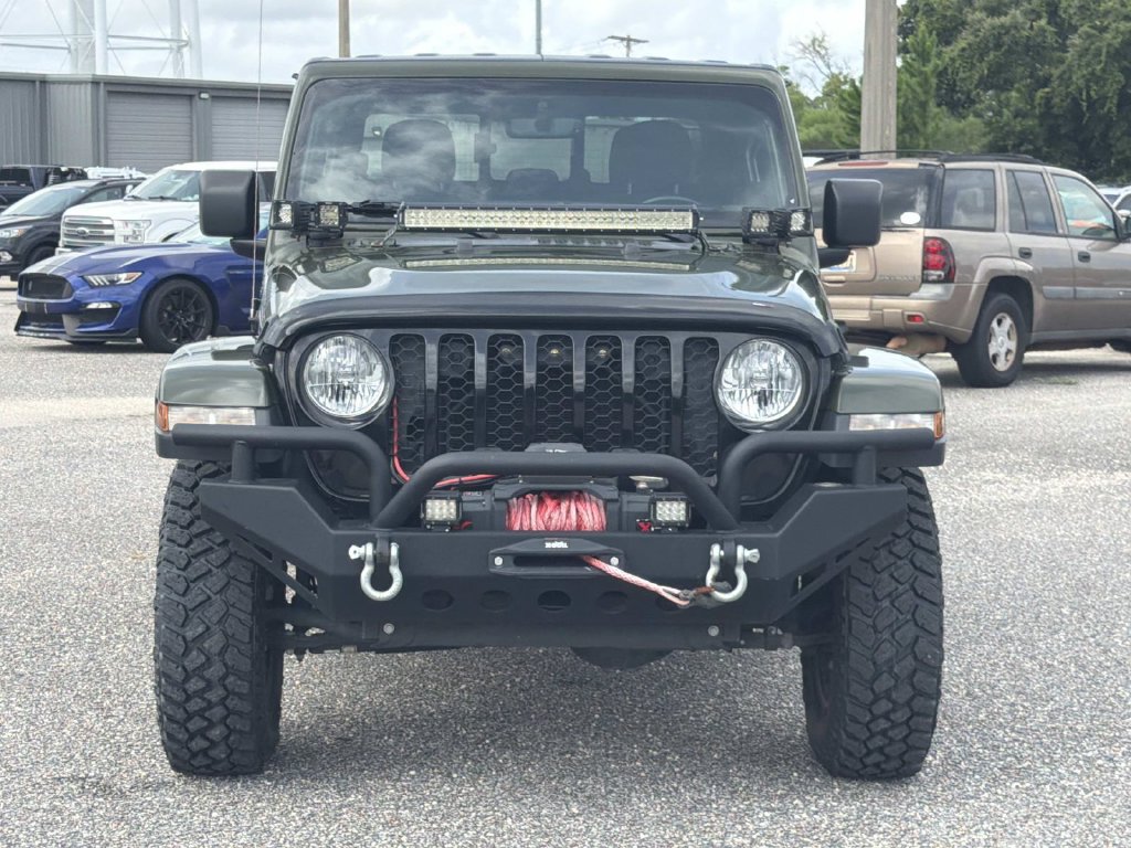 Used 2022 Jeep Gladiator Sport AWD/4WD image 2