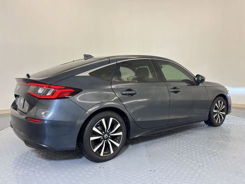 Used 2024 Honda Civic EX-L image 9