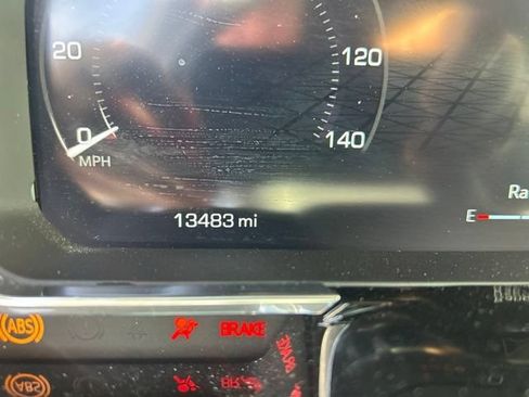 Certified 2026 GMC Sierra 1500 SLT AWD/4WD image 10