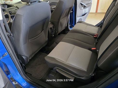 Used 2017 Ford Escape SE AWD/4WD image 14