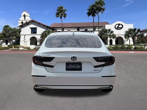 Used 2022 Honda Accord EX-L image 3