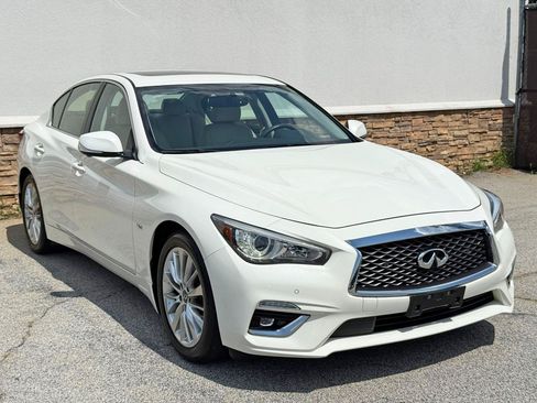 Used 2020 INFINITI Q50 Luxe w/ Essential Package (3.0T Luxe) AWD/4WD image 4