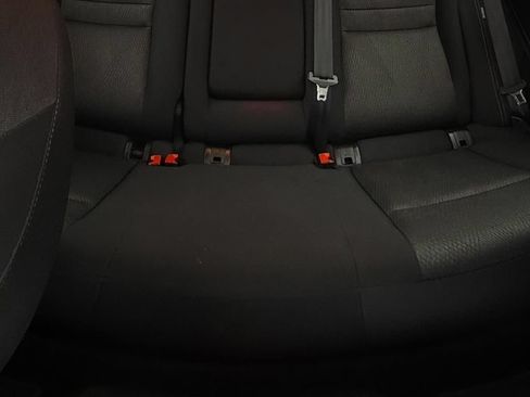 Used 2025 Nissan Rogue SV FWD image 13