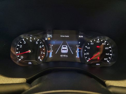 Used 2024 Jeep Compass Latitude image 23