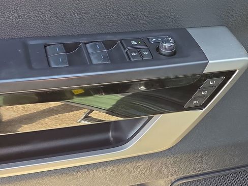 Used 2023 Toyota Tundra Limited image 22