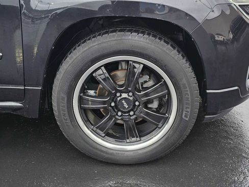 Used 2014 GMC Acadia Denali image 9