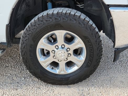 Used 2024 RAM 2500 Big Horn w/ Off Road Package AWD/4WD image 7