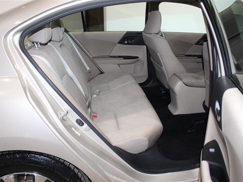 Used 2014 Honda Accord LX image 25