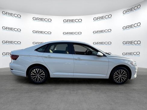 Used 2020 Volkswagen Jetta SE FWD image 8