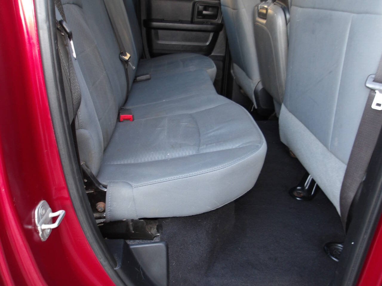 Used 2014 RAM 1500 Express AWD/4WD image 23