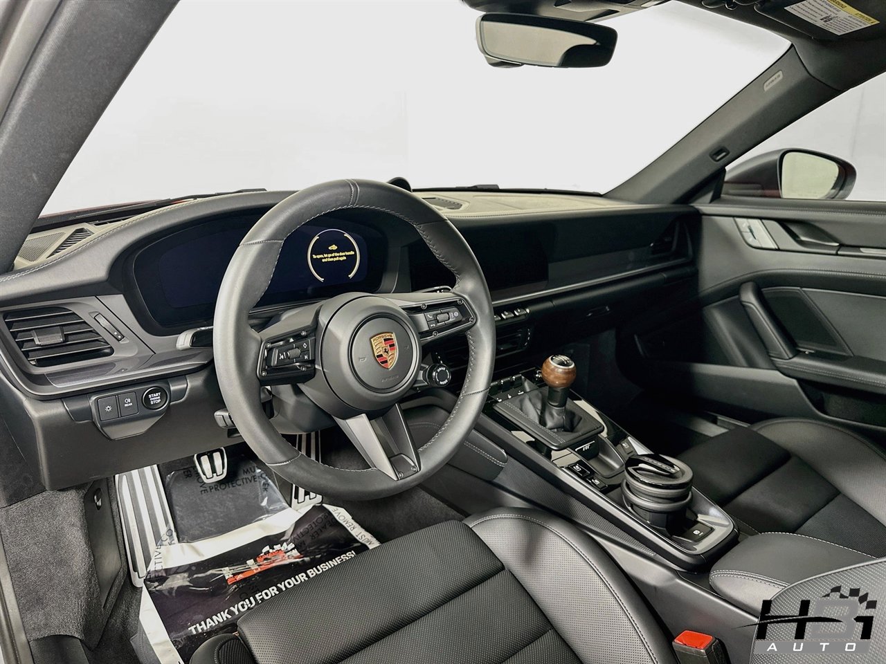 Used 2025 Porsche 911 Carrera T RWD image 9