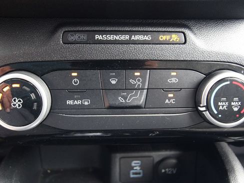 Used 2022 Ford Escape SE AWD/4WD image 25