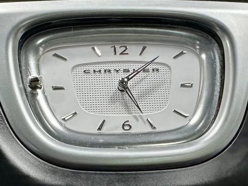 Used 2018 Chrysler 300 Limited w/ Safetytec Plus Group image 20