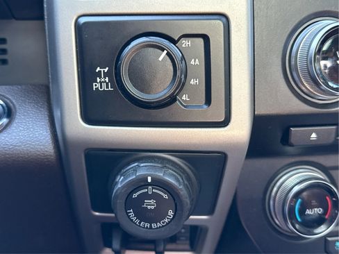Used 2018 Ford F150 King Ranch w/ Equipment Group 601A Luxury AWD/4WD image 36