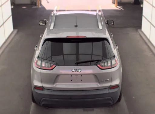 Used 2019 Jeep Cherokee Latitude Plus FWD image 4