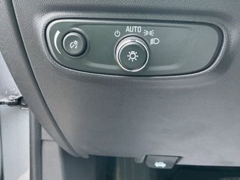 Used 2023 Chevrolet Equinox LS w/ Midnight Edition image 22