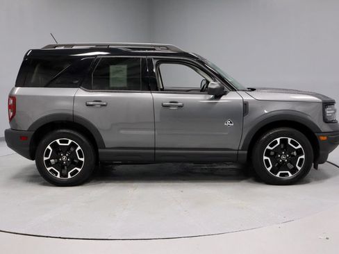 Used 2023 Ford Bronco Sport Outer Banks w/ Tech Package AWD/4WD image 12